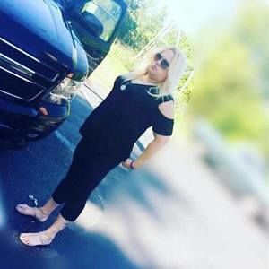 Meet your Posher, Tina